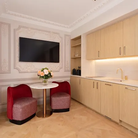 Aparthotel Mode 4*