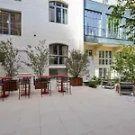Mode 4* 파리