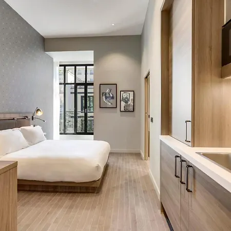 Aparthotel Mode 4*