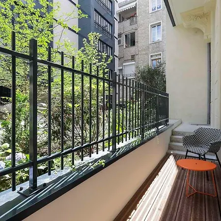 Mode Aparthotel