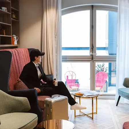 Mode Aparthotel
